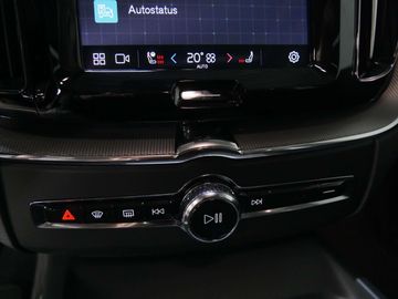 Car image 37