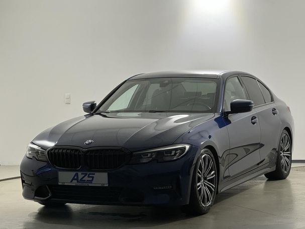 BMW 330i Sport Line 190 kW image number 1