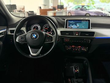 Car image 37