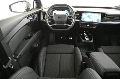 Car image 33