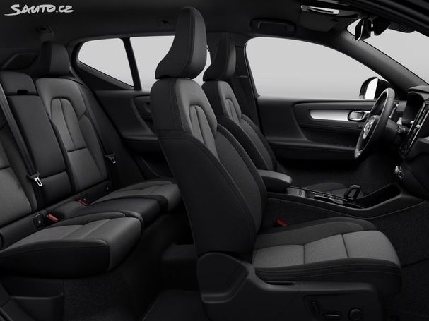 Volvo XC40 B4 Plus 145 kW image number 11