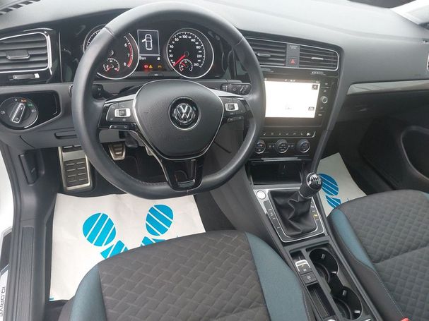 Volkswagen Golf 1.0 TSI IQ.DRIVE 85 kW image number 10