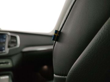 Car image 36