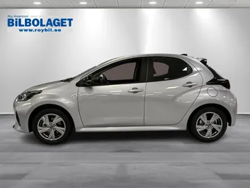 Car image 3