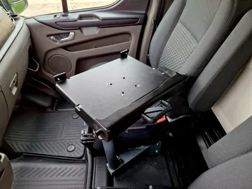 Car image 35