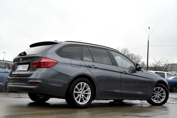 BMW 320d Touring Advantage 140 kW image number 4