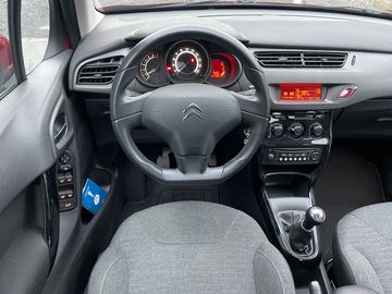 Car image 10