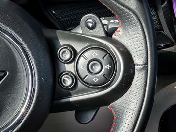 Car image 36