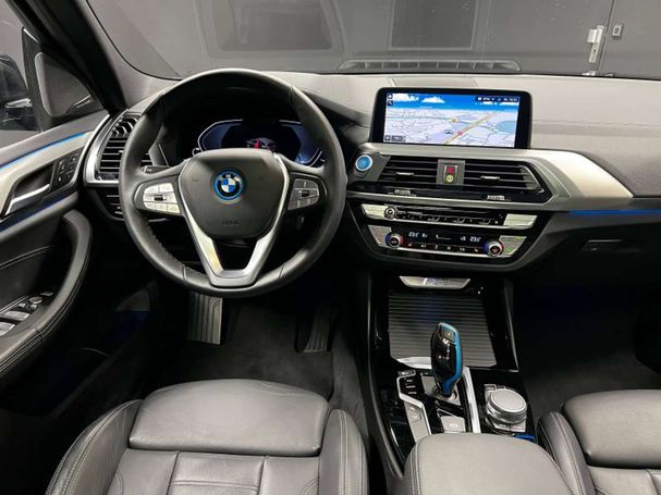 BMW iX3 M Sport Impressive 213 kW image number 4