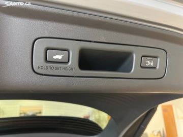 Car image 41