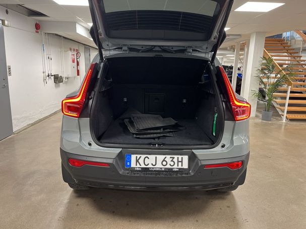 Volvo XC40 B3 Plus Dark 120 kW image number 12