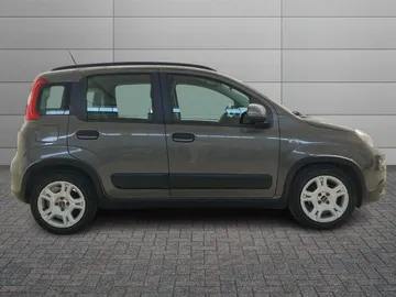 Car image 2