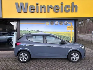 Car image 2