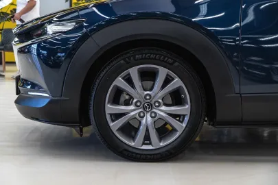 Car image 40