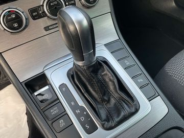 Car image 33