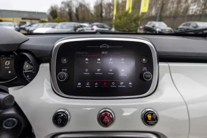 Car image 38
