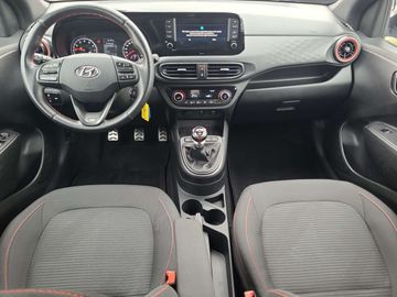 Car image 11