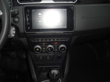 Car image 18