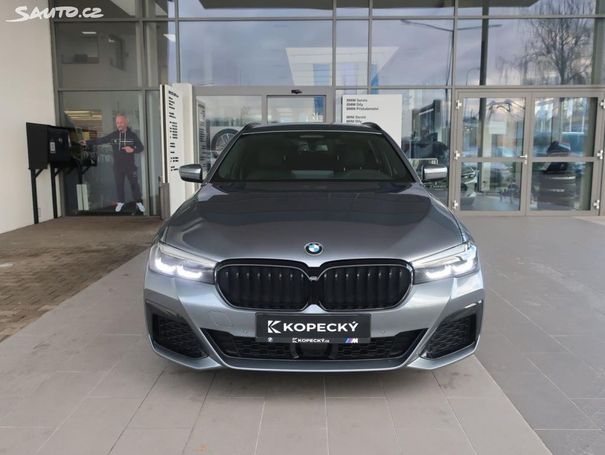 BMW 530d Touring xDrive 210 kW image number 3