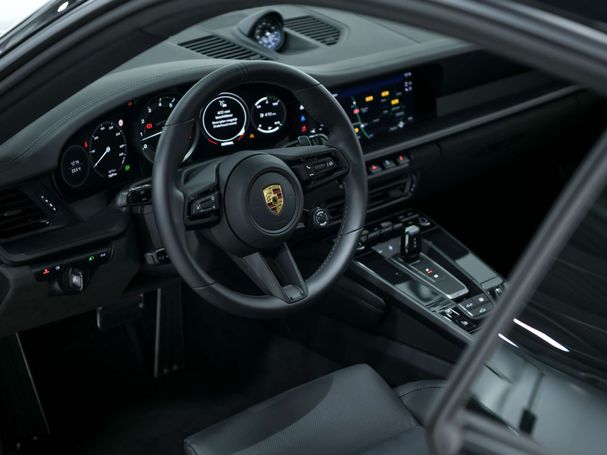 Porsche 992 Carrera 4 GTS 353 kW image number 26