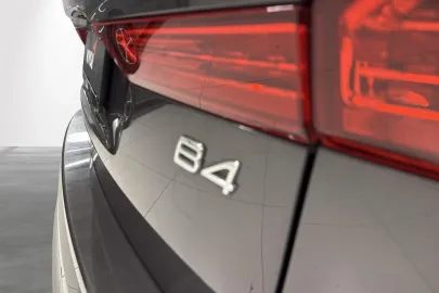 Car image 31