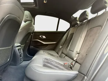 Car image 41