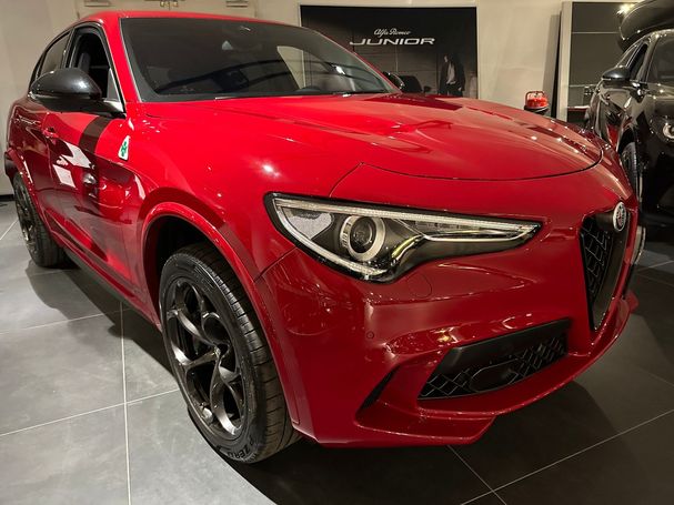 Alfa Romeo Stelvio V6 2.9 Quadrifoglio 375 kW image number 2