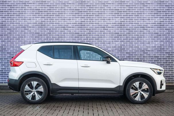 Volvo XC40 Recharge T4 Plus Dark 155 kW image number 13