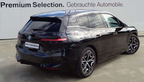 BMW iX xDrive40 240 kW image number 2