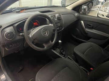 Car image 11