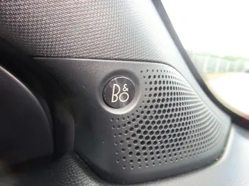 Car image 35