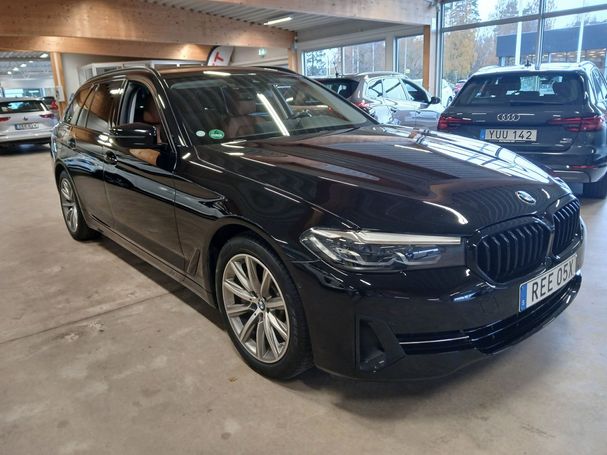 BMW 530i Touring 185 kW image number 2