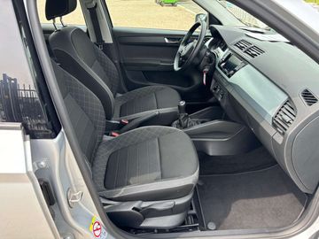 Car image 31