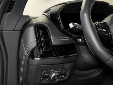 Car image 31
