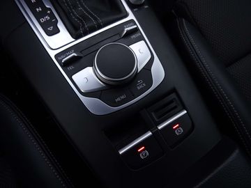 Car image 31