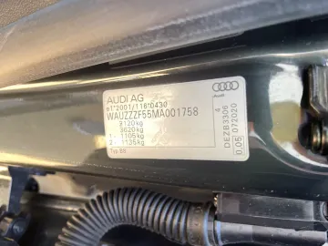 Car image 39