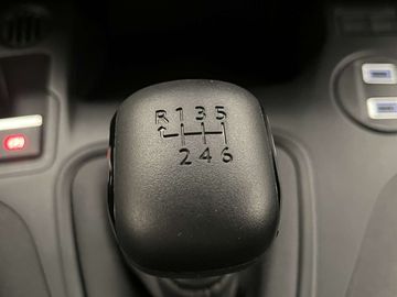 Car image 37