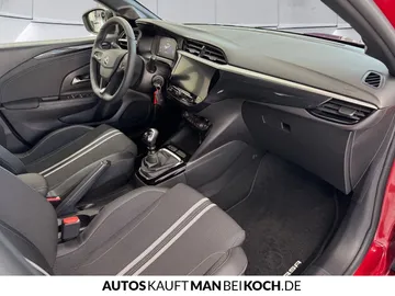 Car image 30