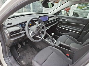 Car image 13