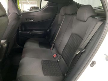 Car image 36