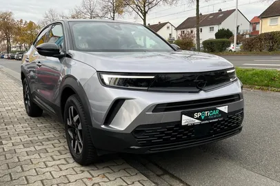 Car image 2