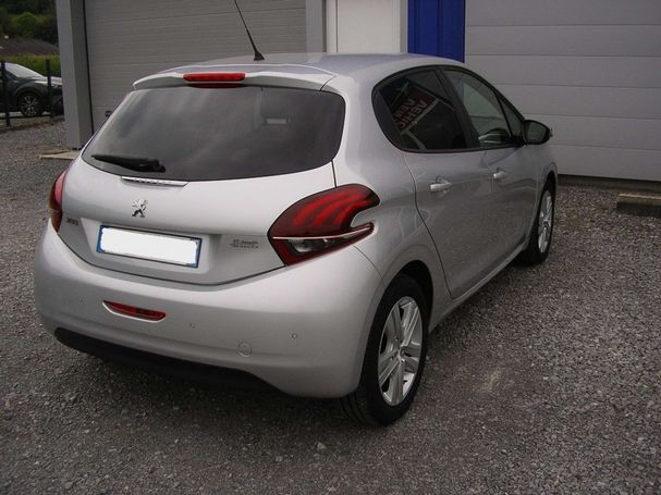 Peugeot 208 PureTech 82 Style 60 kW image number 6