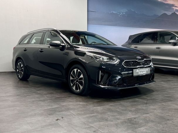 Kia Ceed Sportswagon Plug-in Hybrid 104 kW image number 2