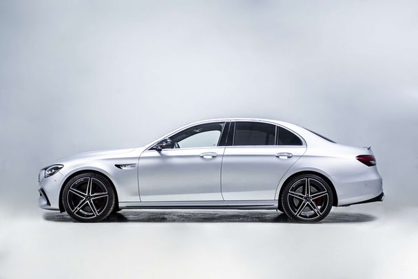 Mercedes-Benz E 63 AMG S 4Matic 450 kW image number 5