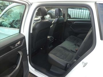 Car image 33