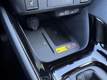 Car image 28