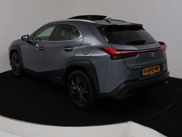 Lexus UX 250h 135 kW image number 17