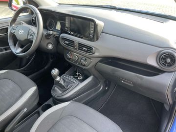 Car image 11