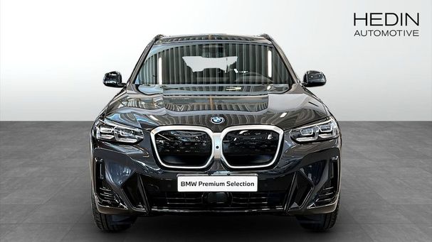 BMW iX3 M Sport 210 kW image number 8