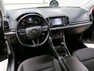 Car image 12